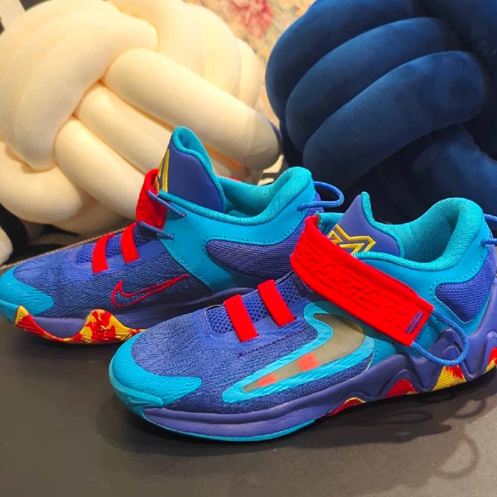 Kids Giannis Basketball Blue and Red Athletic Shoes